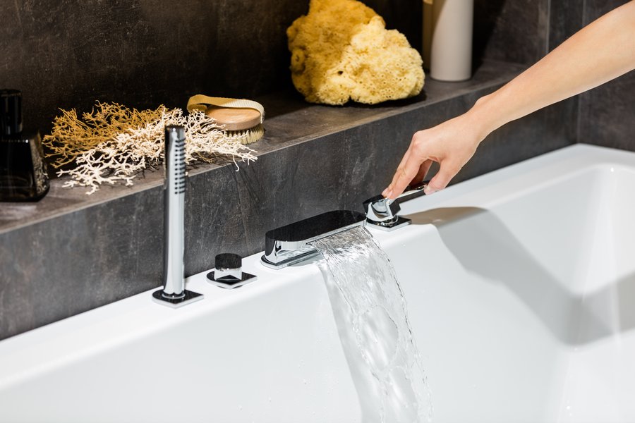 Waterfal Chroom Viergats Badkraan voor Dekmontage - Luxe Badkraan met Watervaluitloop